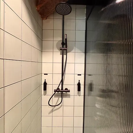 Гостьовий будинок Rock&rooms