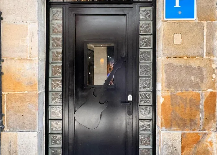 Гостьовий будинок Rock&rooms